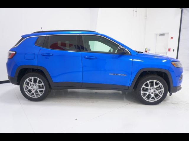 2024 Jeep Compass Latitude Lux