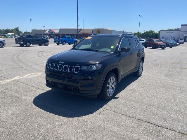 2024 Jeep Compass Latitude Lux