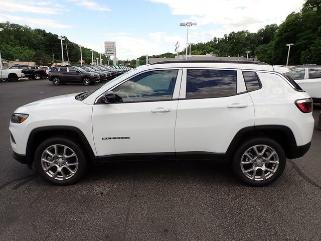 2024 Jeep Compass Latitude Lux