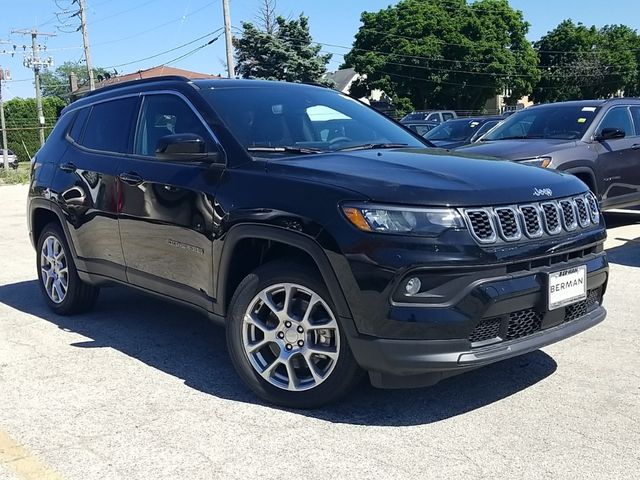 2024 Jeep Compass Latitude Lux