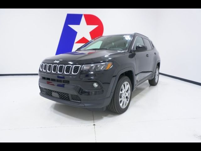 2024 Jeep Compass Latitude Lux