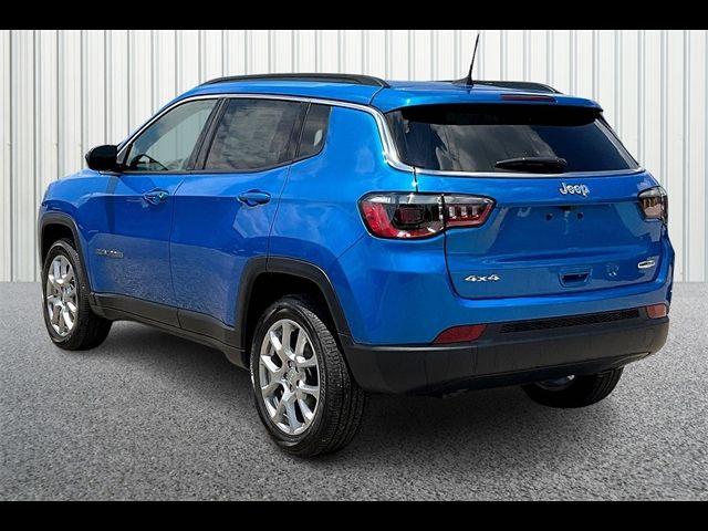 2024 Jeep Compass Latitude Lux