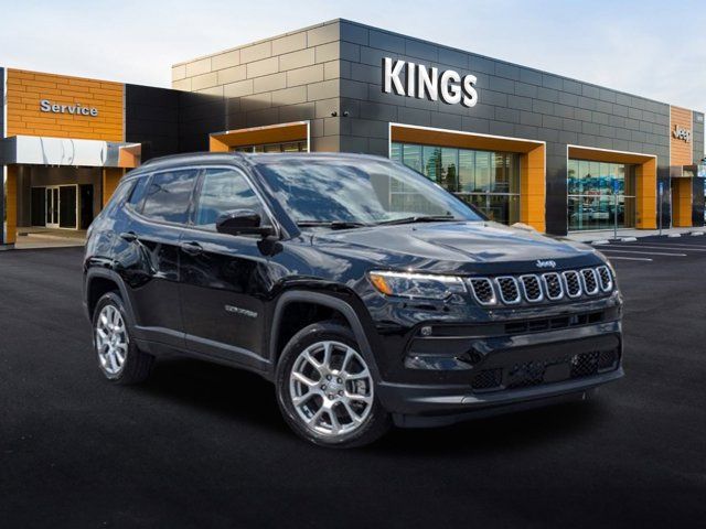 2024 Jeep Compass Latitude Lux