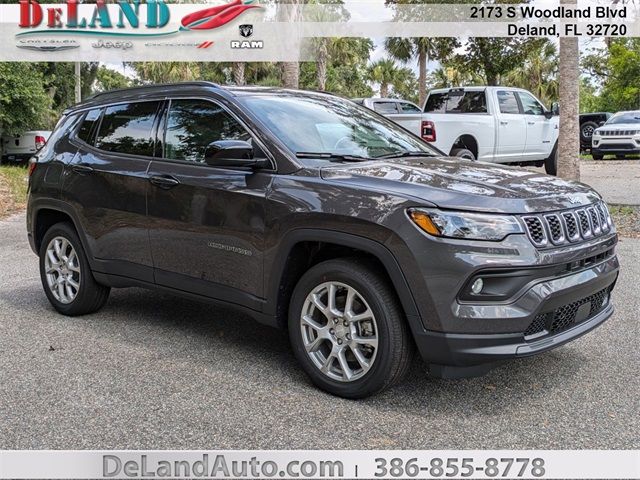 2024 Jeep Compass Latitude Lux