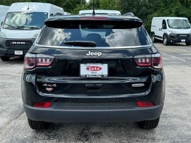 2024 Jeep Compass Latitude Lux