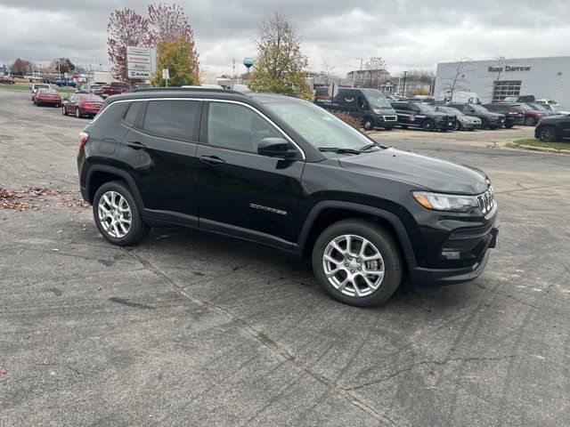 2024 Jeep Compass Latitude Lux