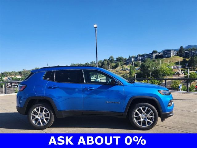 2024 Jeep Compass Latitude Lux