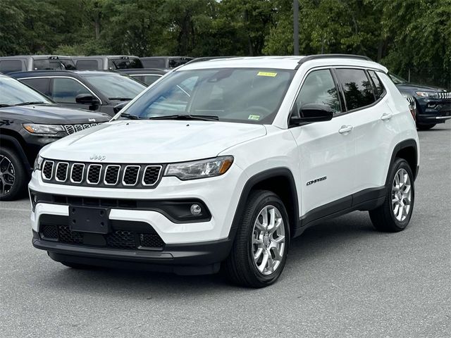 2024 Jeep Compass Latitude Lux