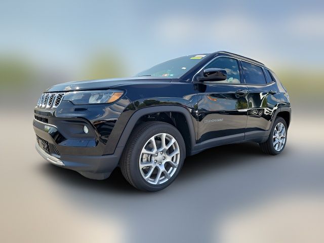 2024 Jeep Compass Latitude Lux