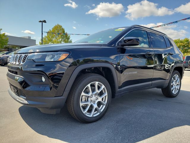 2024 Jeep Compass Latitude Lux