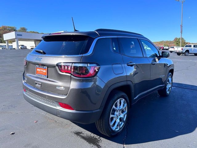 2024 Jeep Compass Latitude Lux