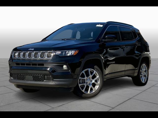 2024 Jeep Compass Latitude Lux