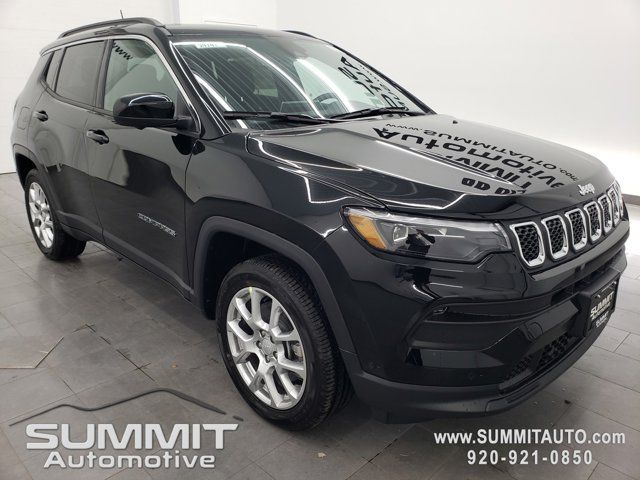 2024 Jeep Compass Latitude Lux