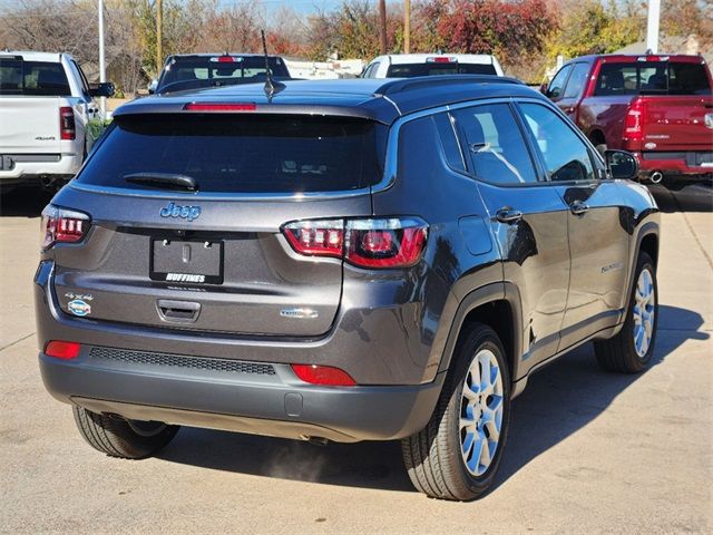 2024 Jeep Compass Latitude Lux