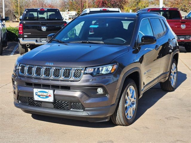 2024 Jeep Compass Latitude Lux