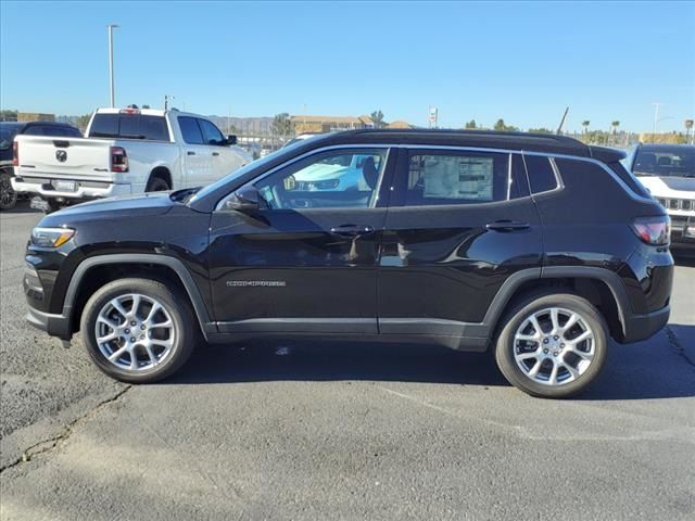 2024 Jeep Compass Latitude Lux