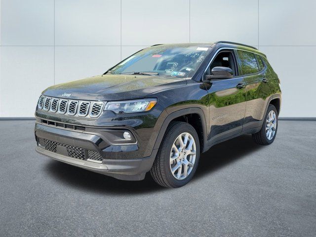 2024 Jeep Compass Latitude Lux