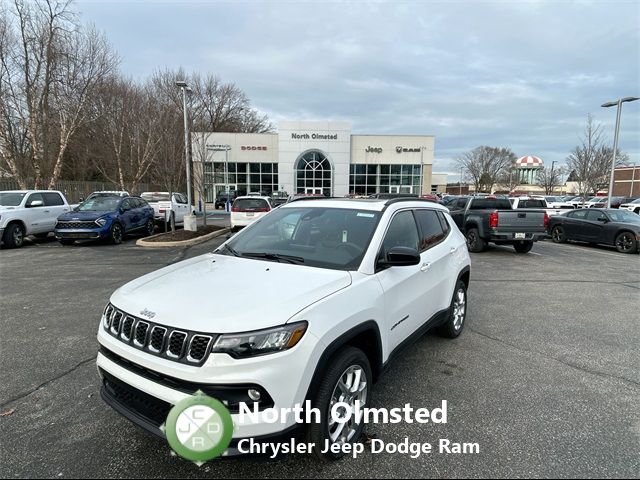 2024 Jeep Compass Latitude Lux