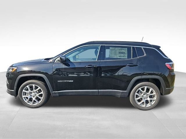 2024 Jeep Compass Latitude Lux