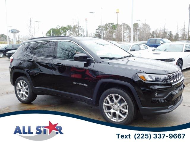 2024 Jeep Compass Latitude Lux