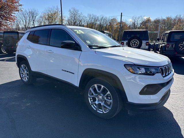 2024 Jeep Compass Latitude Lux