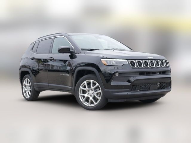 2024 Jeep Compass Latitude Lux