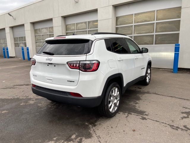 2024 Jeep Compass Latitude Lux