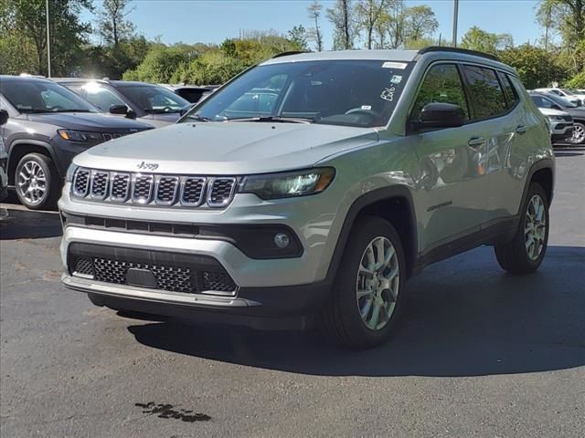 2024 Jeep Compass Latitude Lux