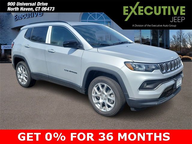 2024 Jeep Compass Latitude Lux