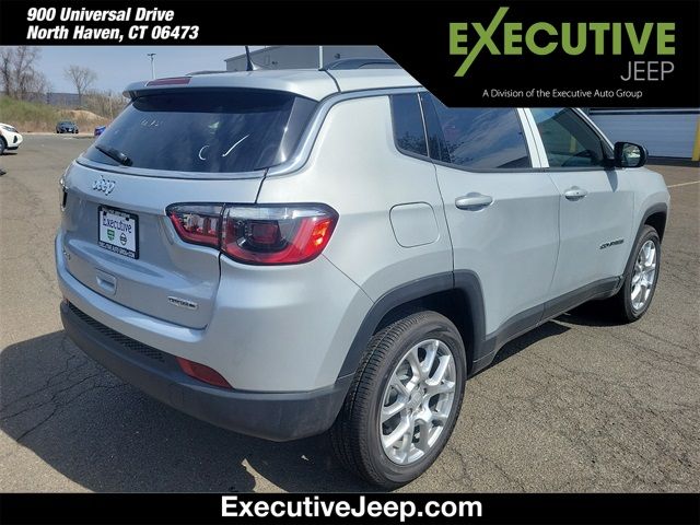 2024 Jeep Compass Latitude Lux