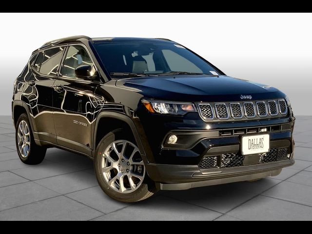 2024 Jeep Compass Latitude Lux