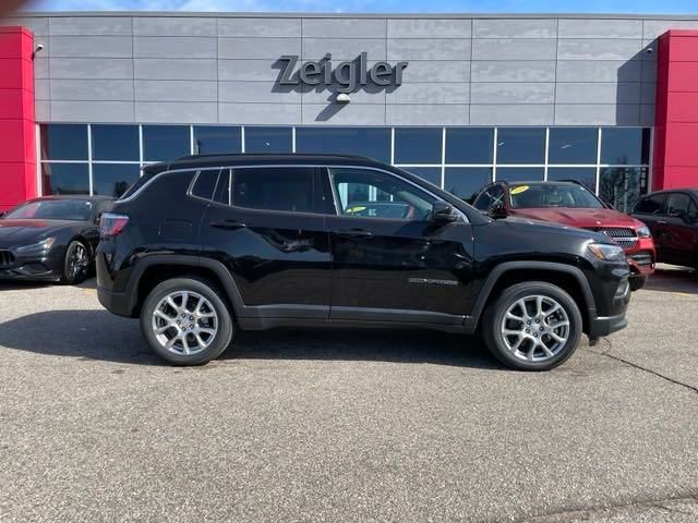 2024 Jeep Compass Latitude Lux