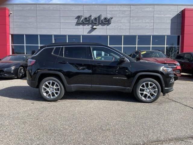 2024 Jeep Compass Latitude Lux