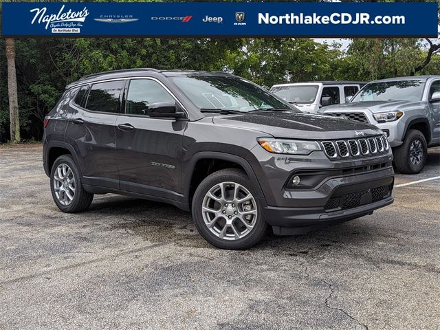 2024 Jeep Compass Latitude Lux