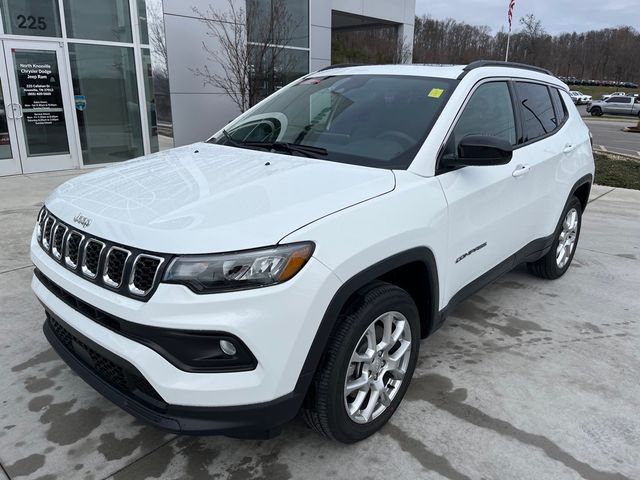 2024 Jeep Compass Latitude Lux