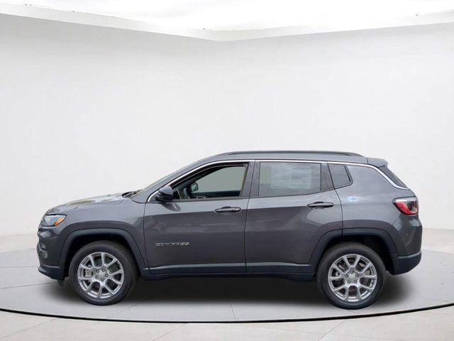 2024 Jeep Compass Latitude Lux