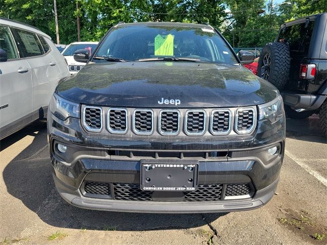 2024 Jeep Compass Latitude Lux