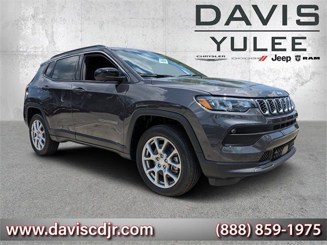 2024 Jeep Compass Latitude Lux