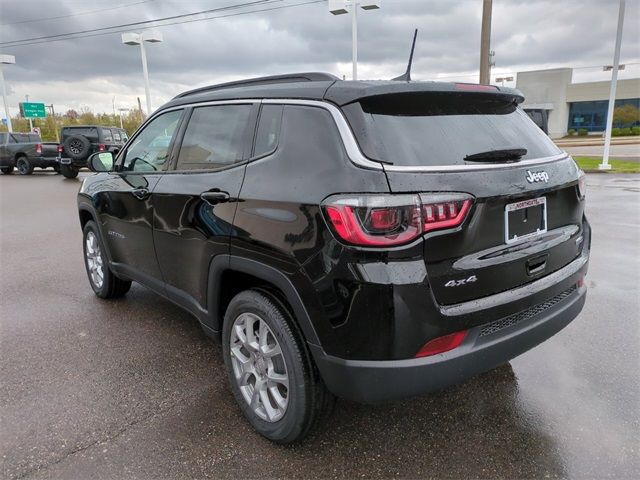 2024 Jeep Compass Latitude Lux