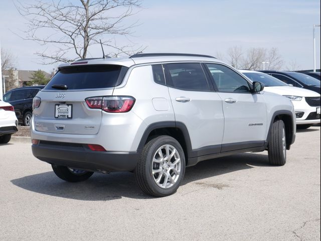 2024 Jeep Compass Latitude Lux