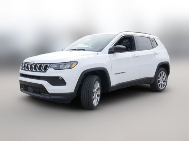 2024 Jeep Compass Latitude Lux