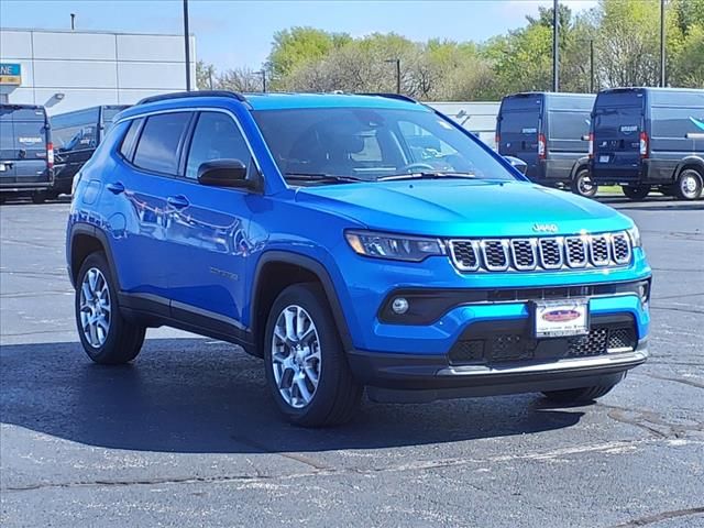 2024 Jeep Compass Latitude Lux