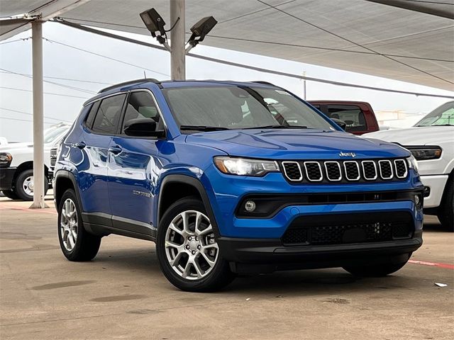 2024 Jeep Compass Latitude Lux