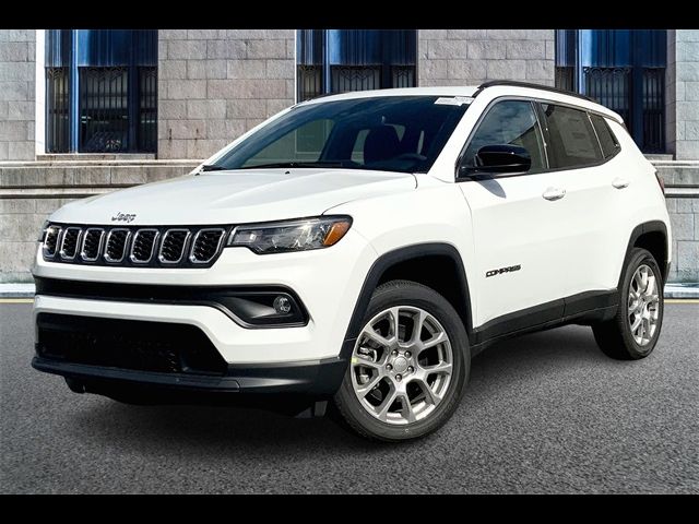 2024 Jeep Compass Latitude Lux