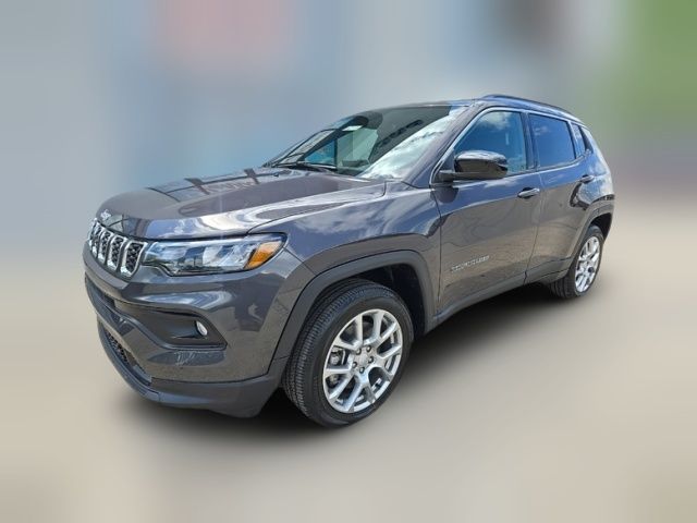 2024 Jeep Compass Latitude Lux