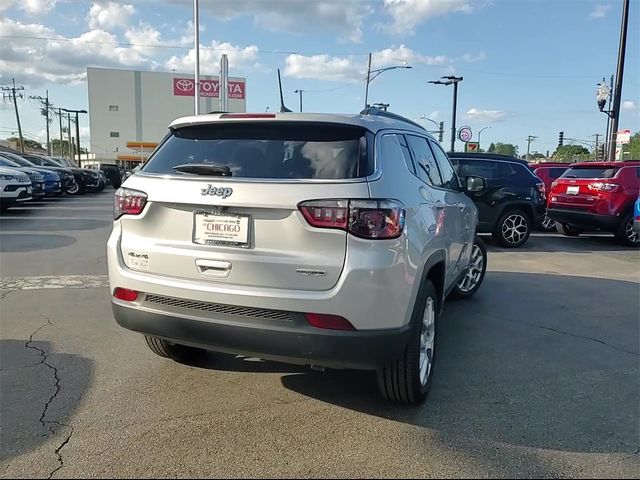 2024 Jeep Compass Latitude Lux