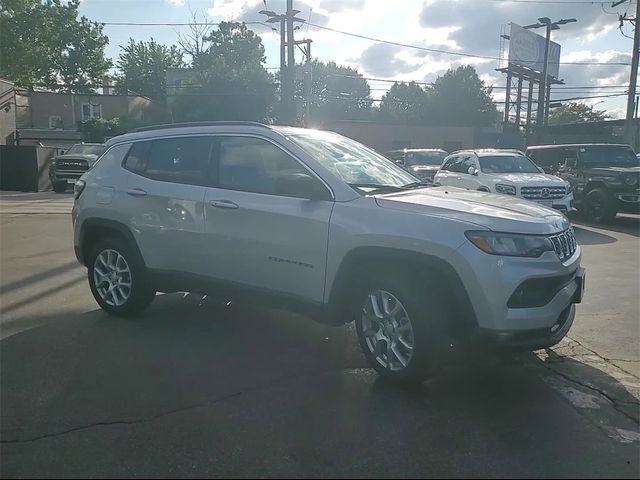 2024 Jeep Compass Latitude Lux