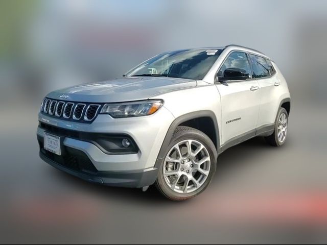 2024 Jeep Compass Latitude Lux