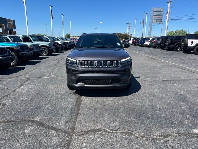 2024 Jeep Compass Latitude Lux