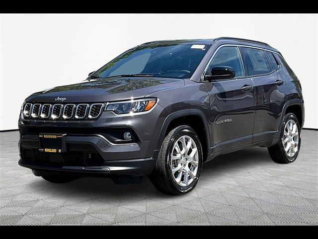 2024 Jeep Compass Latitude Lux